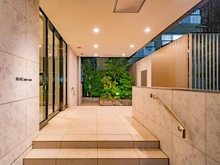 【東京都/渋谷区富ヶ谷】ブランズ渋谷代々木公園 エントランス