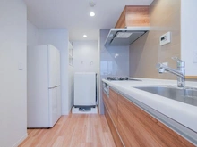 【東京都/目黒区青葉台】ジェイパーク青葉台アパートメント キッチン：【家具調度品は価格に含まれません】