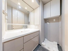 【東京都/港区東麻布】クラッシィスイート・ジオ東麻布 洗面室