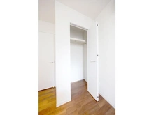 【東京都/港区六本木】麻布市兵衛町ホームズ 収納：ウォークインクローゼット