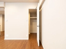 【東京都/渋谷区代々木】プレシス参宮橋 収納：ウォークインクローゼット（LD）