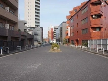 【東京都/港区六本木】クローバー六本木 前面道路