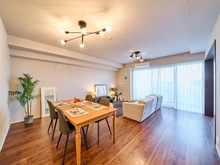 【東京都/杉並区成田東】プラウドシティ阿佐ヶ谷セントラル リビング・ダイニング：家具・調度品は販売価格に含まれません。