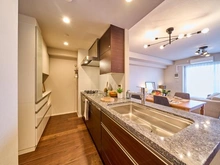 【東京都/杉並区成田東】プラウドシティ阿佐ヶ谷セントラル キッチン：約4帖