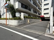 【東京都/練馬区豊玉中】カーサ豊玉 アプローチ