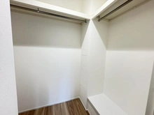 【東京都/世田谷区新町】パークハウス新町櫻雅 収納：洋室9.7帖内