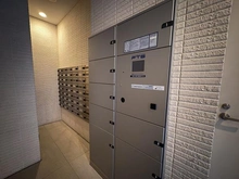 【東京都/港区東麻布】ブランズ東麻布 宅配BOX