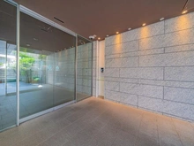 【東京都/渋谷区富ヶ谷】フォルム代々木公園リベディア エントランス