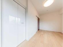 【東京都/目黒区駒場】ライオンズマンション駒場 洋室：南側約5.0帖