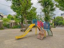 【東京都/渋谷区松濤】ビバリーホームズ松濤 鍋島松濤公園（現地より約350m）