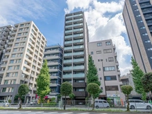 【東京都/文京区西片】ルジェンテ文京春日 外観：写真中央