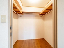 【神奈川県/川崎市宮前区宮崎】マイキャッスル宮崎台サウスコート 収納：ウォークインクローゼット