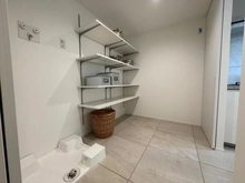 【東京都/渋谷区代々木】代々木公園パーク・マンション パントリー兼ランドリースペース