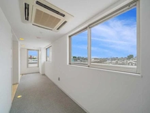 【東京都/渋谷区富ヶ谷】ブランクレア代々木公園 廊下：5階共用廊下（内廊下設計）