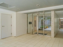 【東京都/渋谷区富ヶ谷】ブランクレア代々木公園 エントランス