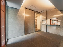 【東京都/新宿区原町】グランディ市谷柳町 エントランス