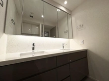 【東京都/渋谷区南平台町】ザ・パークハウス渋谷南平台 洗面所