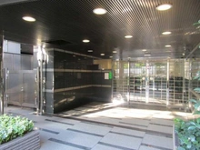 【東京都/港区南青山】ヴィラージュ南青山 エントランス