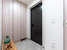 【東京都/豊島区南長崎】プラウド椎名町ガーデンテラス 玄関