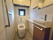 【東京都/港区虎ノ門】ウェリスタワー愛宕虎ノ門 トイレ：※家具・調度品は販売価格に含まれません。