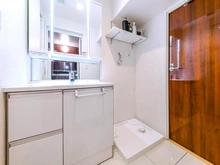 【東京都/目黒区駒場】ライオンズマンション駒場 洗面室：家具調度品は価格に含まれません