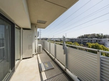 【神奈川県/横浜市都筑区長坂】シーズンプレイス B棟 バルコニー