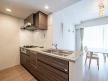 【神奈川県/海老名市扇町】グレーシアタワーズ海老名イースト キッチン