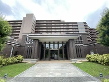 【東京都/町田市南大谷】ユニヴェルシオール学園の丘 エントランス