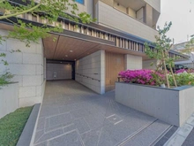 【東京都/新宿区横寺町】プラウド神楽坂マークス エントランス