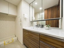 【神奈川県/相模原市南区相模大野】ザ・パークハウス相模大野プレイス 洗面所