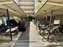 【神奈川県/大和市つきみ野】リーデンススクエアつきみ野 ソレイユコート 駐輪場