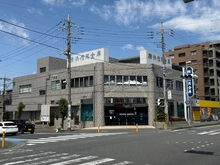 【神奈川県/大和市つきみ野】リーデンススクエアつきみ野 ソレイユコート 横浜信用金庫 つきみ野支店（現地より約260m）