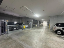 【神奈川県/川崎市高津区久本】ロイヤルシーズン溝の口VIDA 駐輪場
