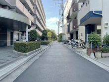 【東京都/荒川区町屋】コスモ町屋リバーシティ 前面道路