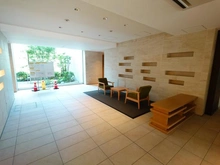 【神奈川県/厚木市中町】プレミスト本厚木 共用部：ガーデンコリドー
