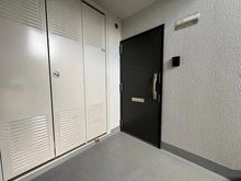【東京都/町田市小山田桜台】小山田桜台団地 92号棟 玄関