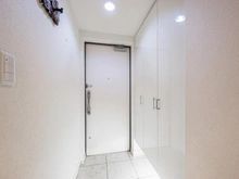 【神奈川県/川崎市麻生区白鳥】ハイセレサ麻生白鳥ミュゼアリーナ 玄関