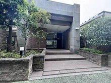 【神奈川県/厚木市栄町】ローヤルシティ本厚木 エントランス