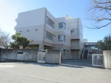 【神奈川県/川崎市麻生区栗平】ライオンズステーションプラザ栗平  川崎市立栗木台小学校（現地より約1,040m）