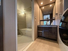 【東京都/府中市美好町】ヴェレーナ府中美好 洗面室