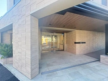 【神奈川県/横浜市南区井土ケ谷中町】プライム横浜井土ヶ谷 エントランス