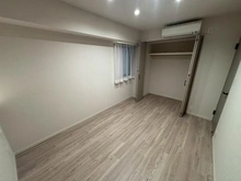 【神奈川県/横浜市港北区新横浜】コスモ新横浜 洋室