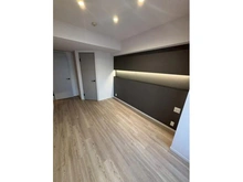 【神奈川県/横浜市港北区新横浜】コスモ新横浜 洋室