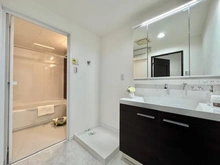 【神奈川県/横浜市港北区篠原東】ライオンズヒルズ妙蓮寺 洗面所