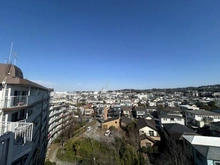 【神奈川県/鎌倉市台】鎌倉台ハイツ A棟 眺望：南東側バルコニーから