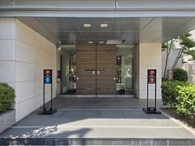 【神奈川県/三浦郡葉山町堀内】フォルム葉山 エントランス