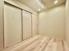 【神奈川県/横浜市神奈川区台町】横浜ウェイサイドマンション 洋室：約4.4帖