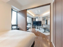 【神奈川県/横浜市神奈川区金港町】パークタワー横濱ポートサイド 洋室：(奥)LDK