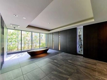 【神奈川県/横浜市西区岡野】プラウド横浜岡野一丁目 エントランス