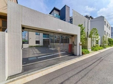 【神奈川県/横浜市西区岡野】プラウド横浜岡野一丁目 駐車場